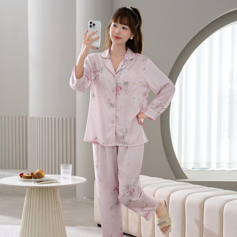 New spring and summer women's ice silk pajamas, national style printed long-sleeved pants, imitation silk loungewear suit can be worn outside