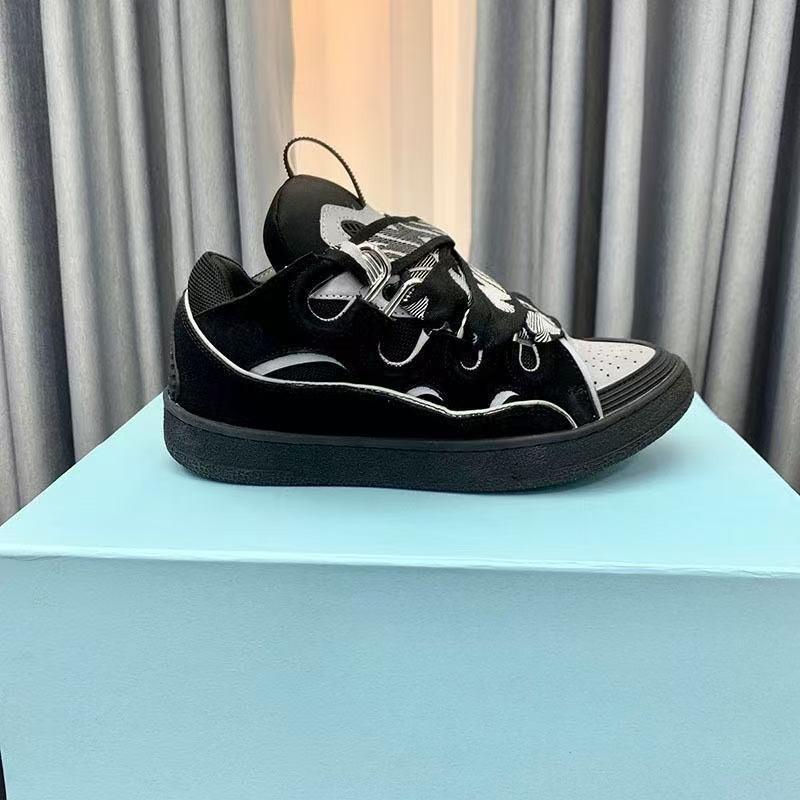 Shoes women's new casual versatile couple skateboard shoes shoes bread breathable and light