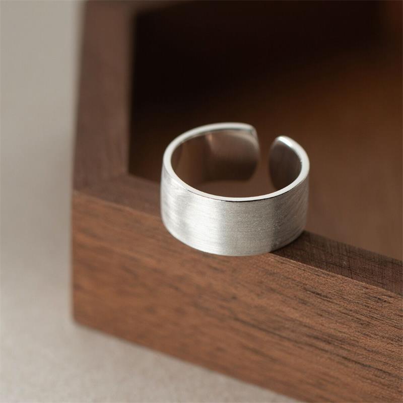 Minimalist Wide-Band Finger Ring for Women, Girls, Korean Fashion, Adjustable, Jewelry, Gift, Party, Ladies' Ring