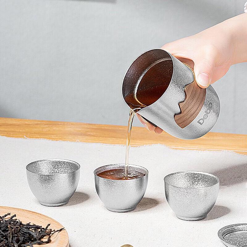 Debo Heng Zhan Titanium Cup Set
