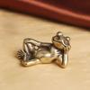 Sleeping Position Frog Brass Ornament Mini Frog Figurines Copper Animal Tea Pet Home Decorations Antique Crafts Gift