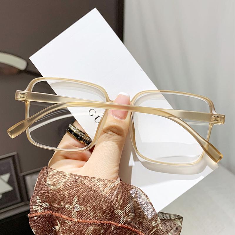 Luxury Oversized Frame Blue Light Blocking Photochromic Glasses Women'S Fashion Glasses Classic Transparent Eyewear