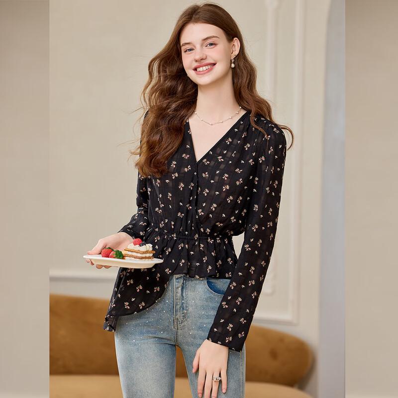 Women s V-Neck Retro Floral Print Blouse with Asymmetric Hem