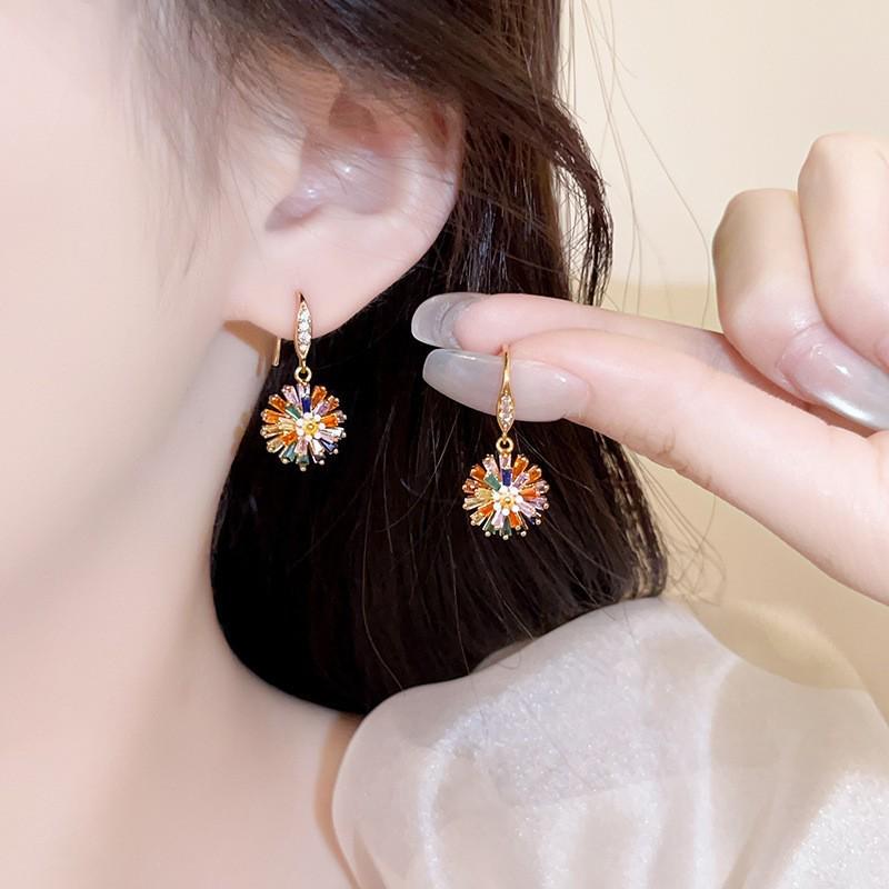 French Zircon Flower Ear Hooks: Exquisite, Light Luxury, High-End Fashion Earrings