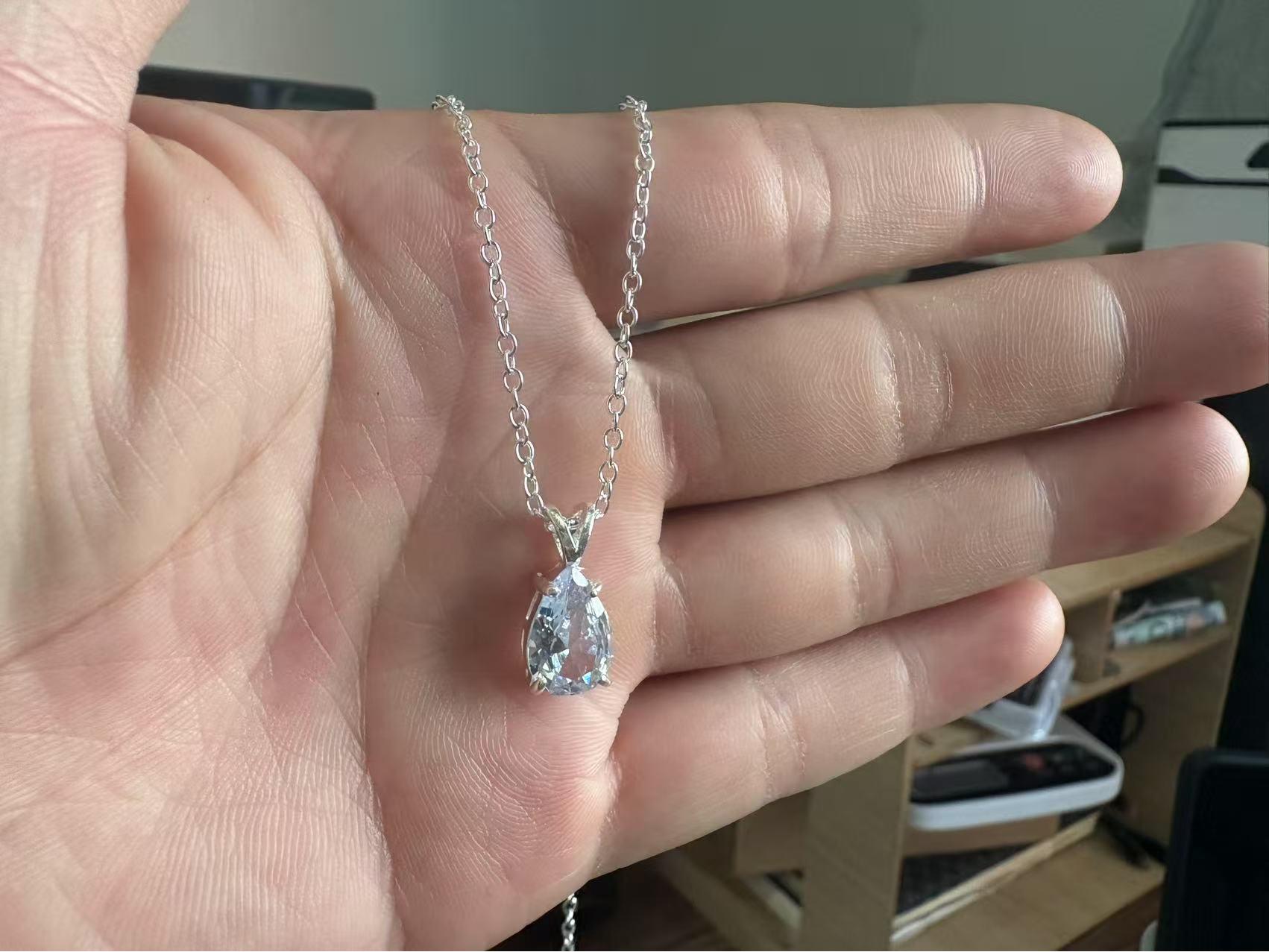 

Трендовое женское ожерелье из сплава с инкрустацией цирконом в форме капли воды 2023 года - Простые модные украшения в корейском стиле