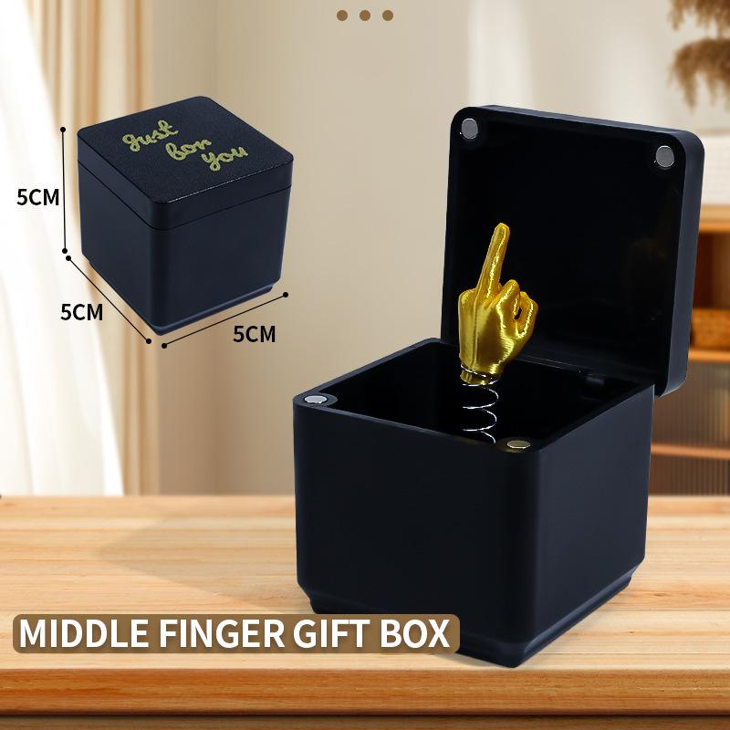 Christmas Interesting Prank Gift Middle Finger In Box Christmas Box Funny Creative Gifts Office Desk Decoration Home Decoration
