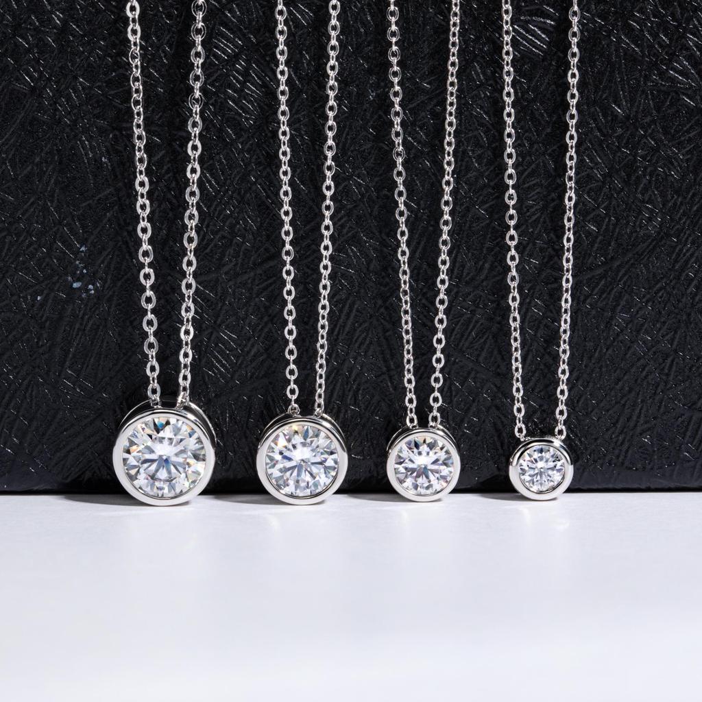925 Sterling Silver Moissanite Pendant Necklace, Women's Versatile Fashion, Ideal for Valentine's Day or Birthday Gift
