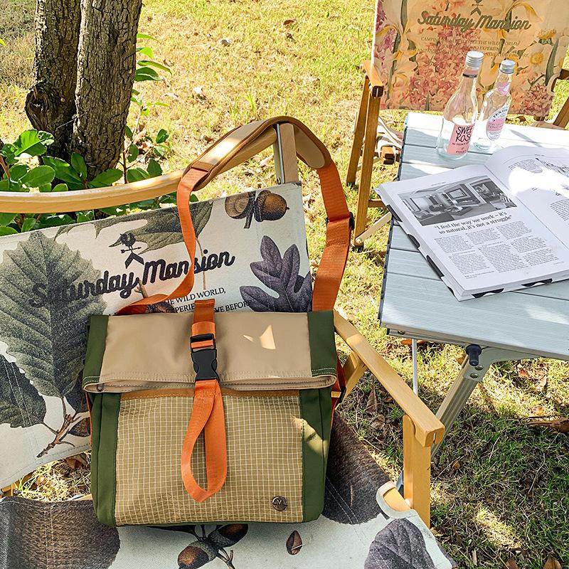 Outdoor travel lightweight women's satchel 2025 summer shoulder college student messenger bag boys trendy sports cycling bag