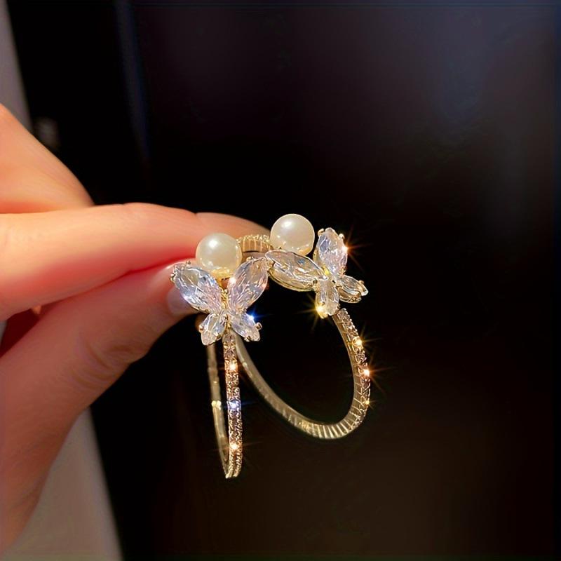 Korean Pearl Rhinestone Butterfly Hoop Earrings for Women золотой