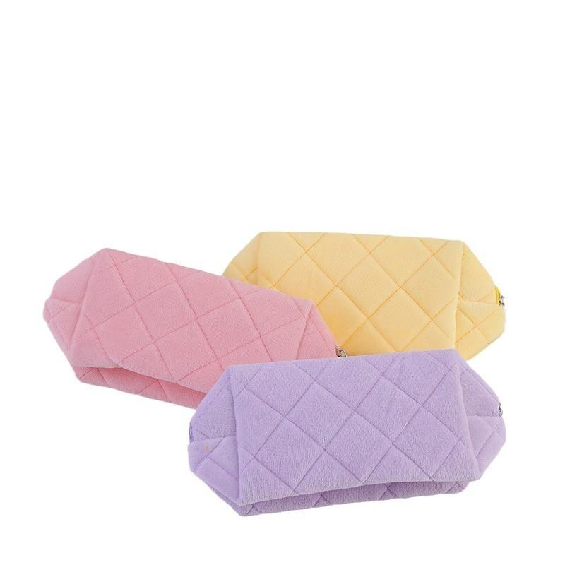Fashion Plush Travel Cosmetic Bag With Compact Design For Women And Men