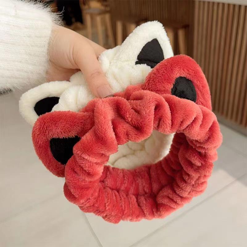 Non-Slip Cartoon Cat Ear Headband for Girls - Perfect for Face Washing and Mask Application