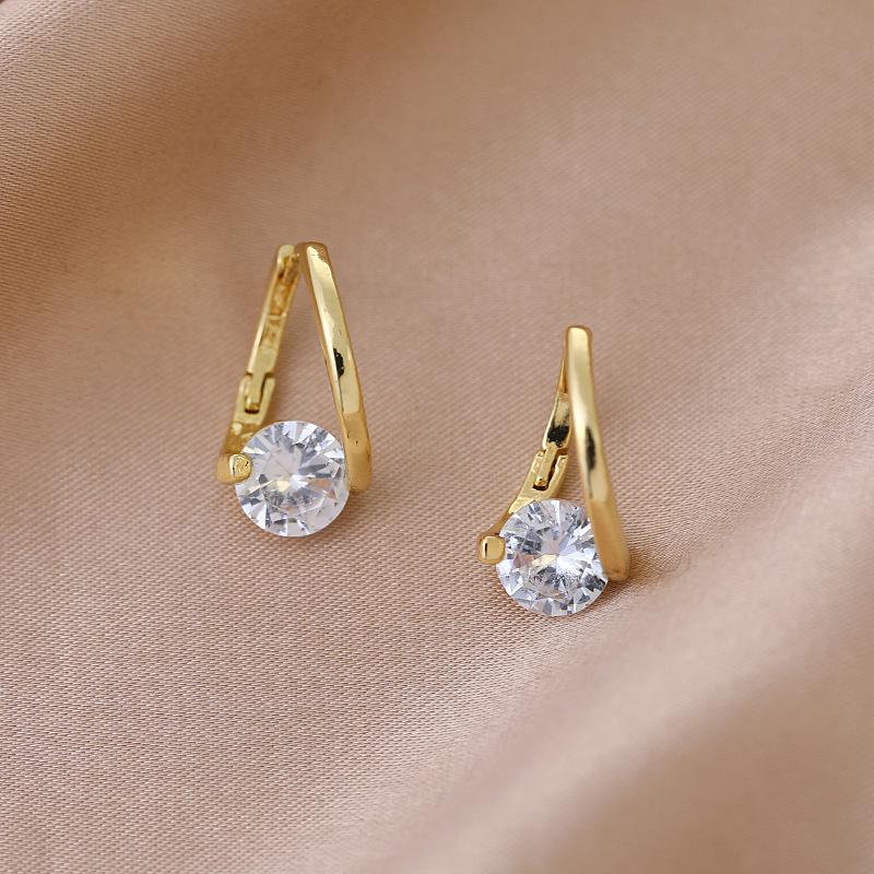 Korean Design Zirconia Ear Cuff: Real Gold Plating, High-Class, Versatile, Simple Chic