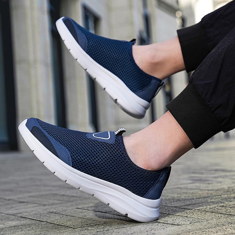 Summer new mesh casual breathable sports shoes large size light travel shoes