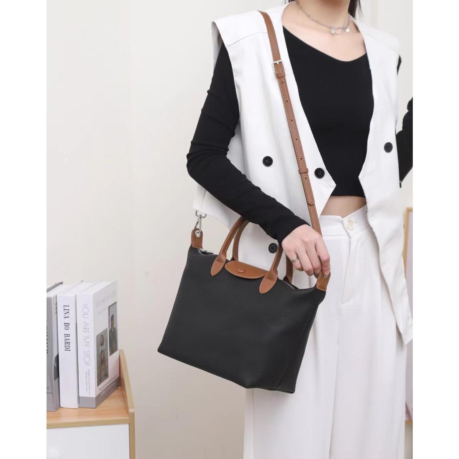 

Женская сумка через плечо из коровьей кожи, большая вместимость, кроссбоди, женская модная простая сумка для покупок, практичная большая сумка для поездок на работу, из мягкой кожи чёрный