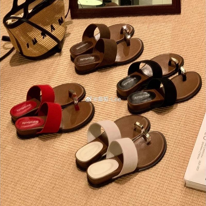

Sheepskin version~ Thick-soled wedge heel-toed sandals for casual beach sandals 40