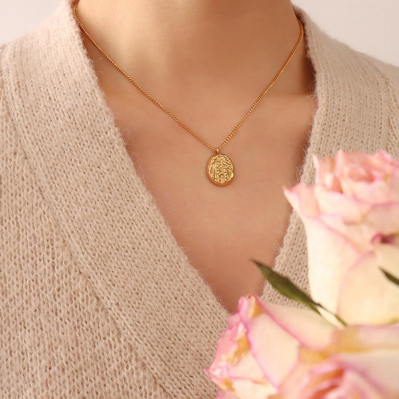 18K Gold-Plated Titanium Steel Necklace with Korean Geometric Irregular Imitation Walnut Shell Pendant