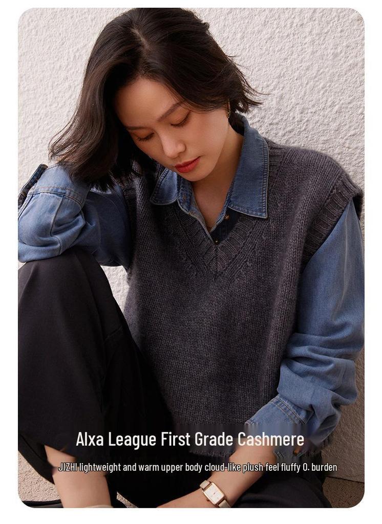 Women's Vintage V-neck Cashmere Sweater Vest: Short Loose Knit for Autumn & Winter Fashion
