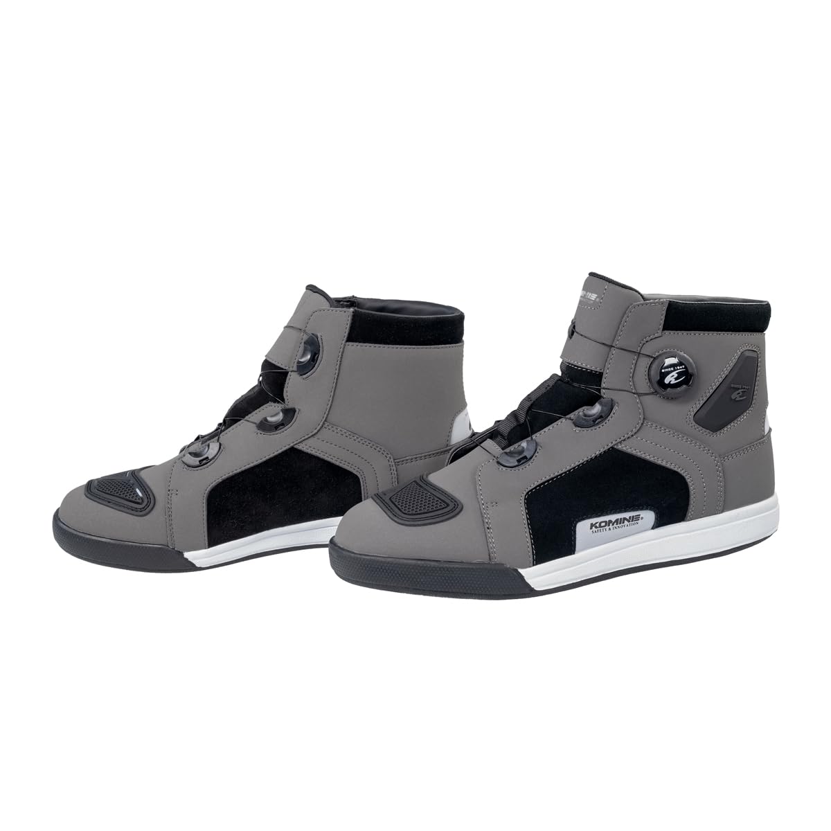 

Komine Модель 2025 Кроссовки из микрофибры с водонепроницаемой застежкой-колесиком для широкого размера колесика см BK-300 Мотоциклы, Водонепроницаемые, Посадка, Серые, 26.5 серый