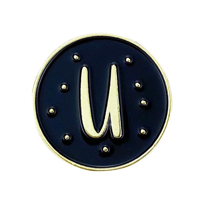A-Z 26 Letters Initial Brooch Women English Alphabet Brooch Pin Round Badge Corsage Unisex Collar Jewelry Clothes Bag Decor Gift