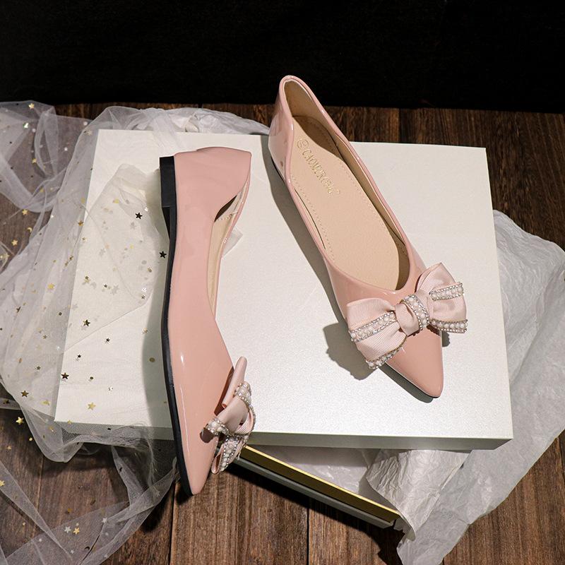 Fashion Pearl Beading Bowknot Women Flats Pointed Toe Japanned Leather OL Dress Shoes Woman Shallow Mouth Chaussures Femme Big Size 43