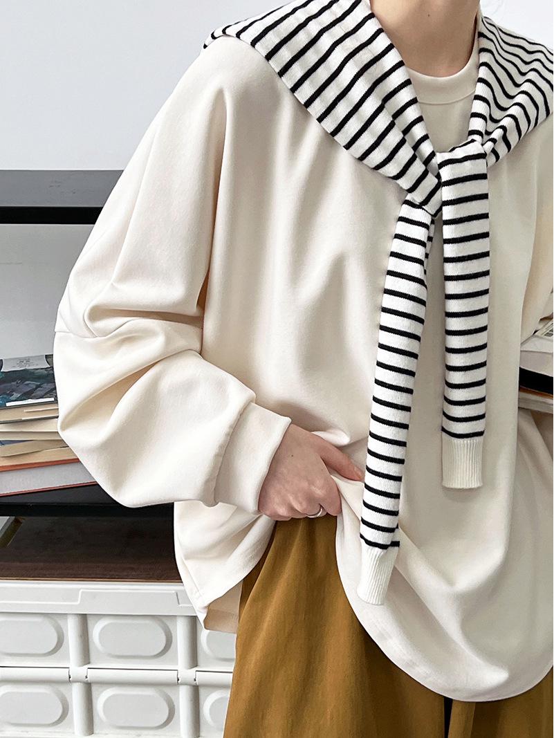 Женский минималистичный повседневный свитер Luxi High-End - свободный крой круглый вырез 3189₽