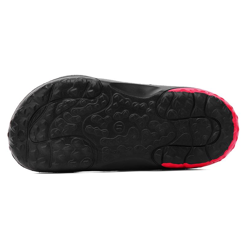 New Men's Clogs Slippers Sandal Men Garden Shoes Flat Soft Sandals Male Sneakers Outdoor Flip Flops Home Clogs