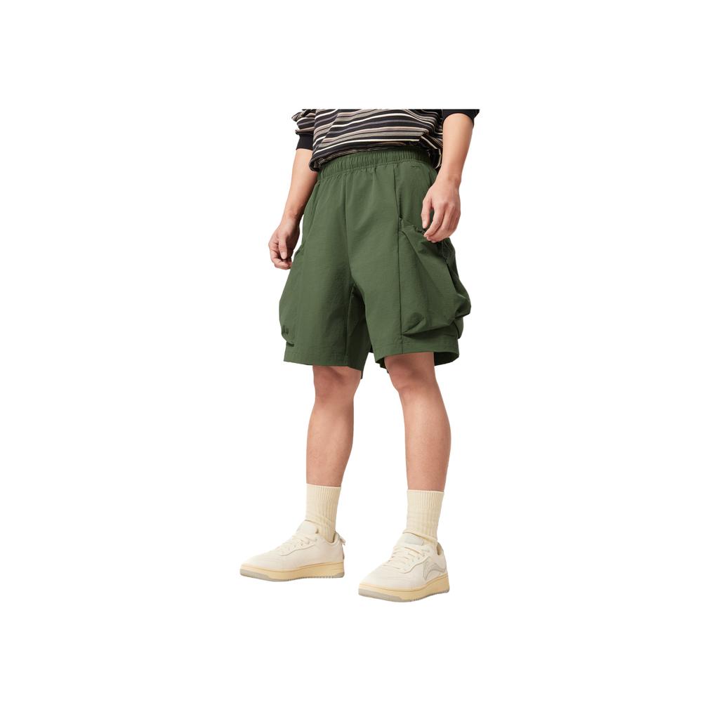 Li Ning Sports Lifestyle Series Solid Color Mid Waist Breathable Versatile Straight Leg Sports Shorts Men shorts Dark-Wilderness-Green AKSV289-5