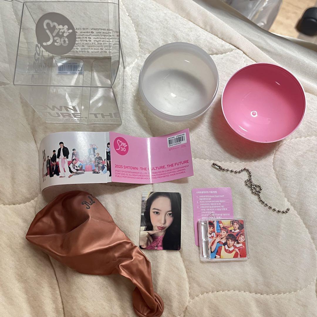

Використаний SMTOWN LIVE 2025 Red Velvet YERI Official Album Time Capsule ver. 3 з Items Set Limited СЕУЛ