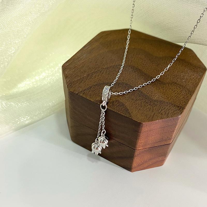 Elegant Bell Orchid Tassel Necklace for Women with A Minimalist and Niche Design. Elegant Collarbone Chain