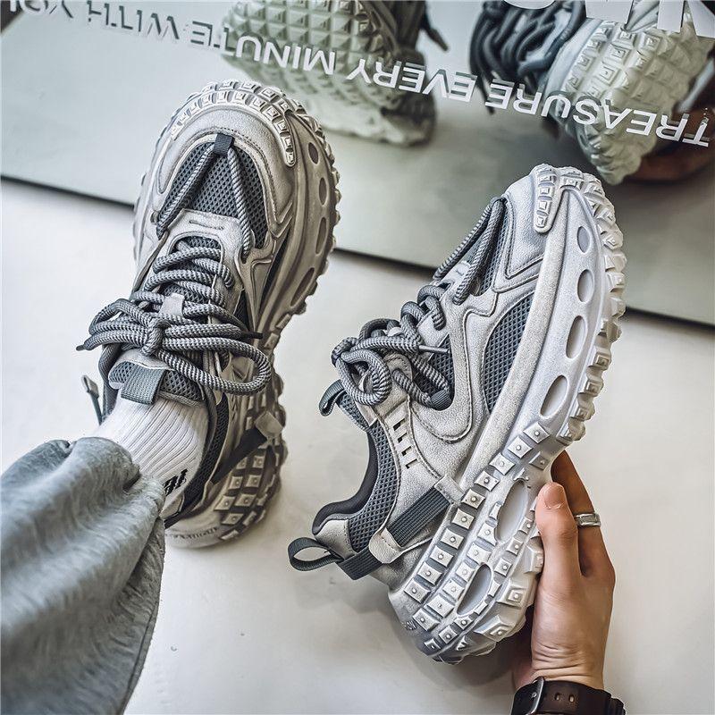 Fashion Black Low-Top Men's Casual Sneakers Running Korean On Clearance Price Jump Lightweight Original Fashion Wide Male Sports Shoes