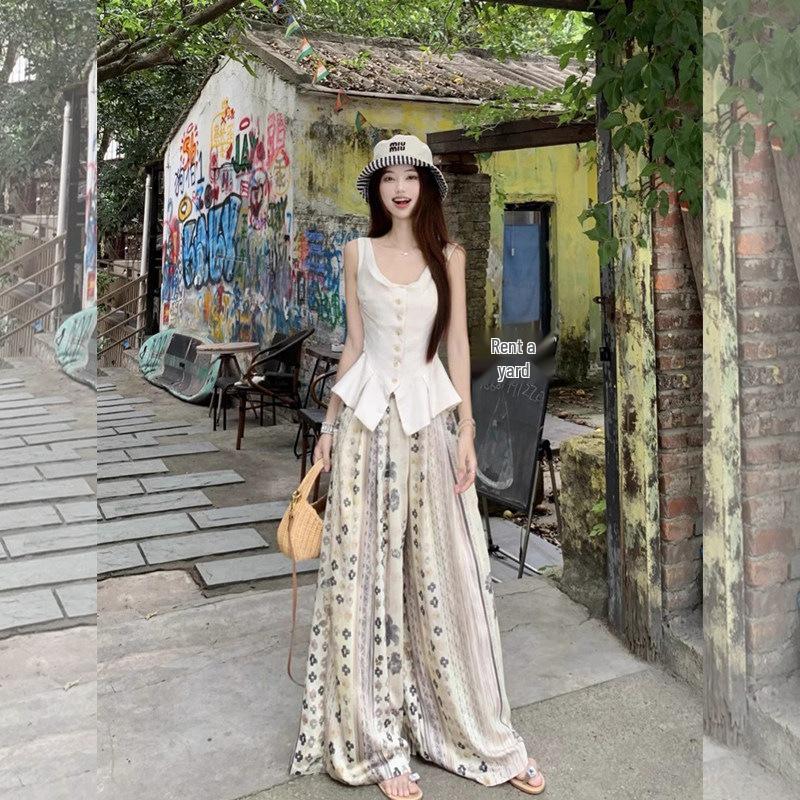 

Elegant Old Money Style Summer Commute Outfit: White Camisole & Pants Set 2025 M - Recommended for 95-105 Jin