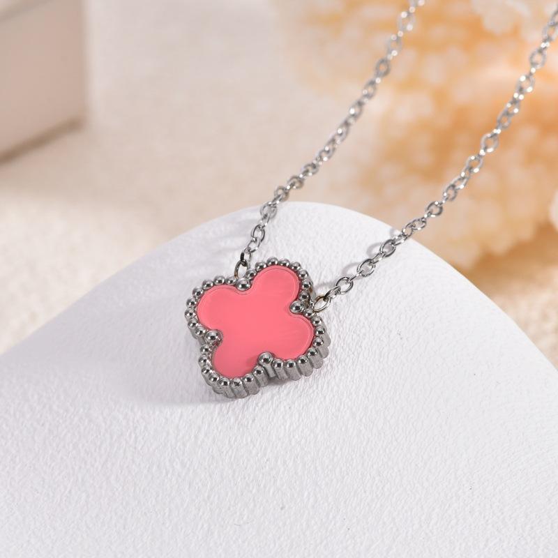 Four-leaf Clover Titanium Steel Necklace Pendant for Women High-end Stylish and Versatile Trendy Jewelry