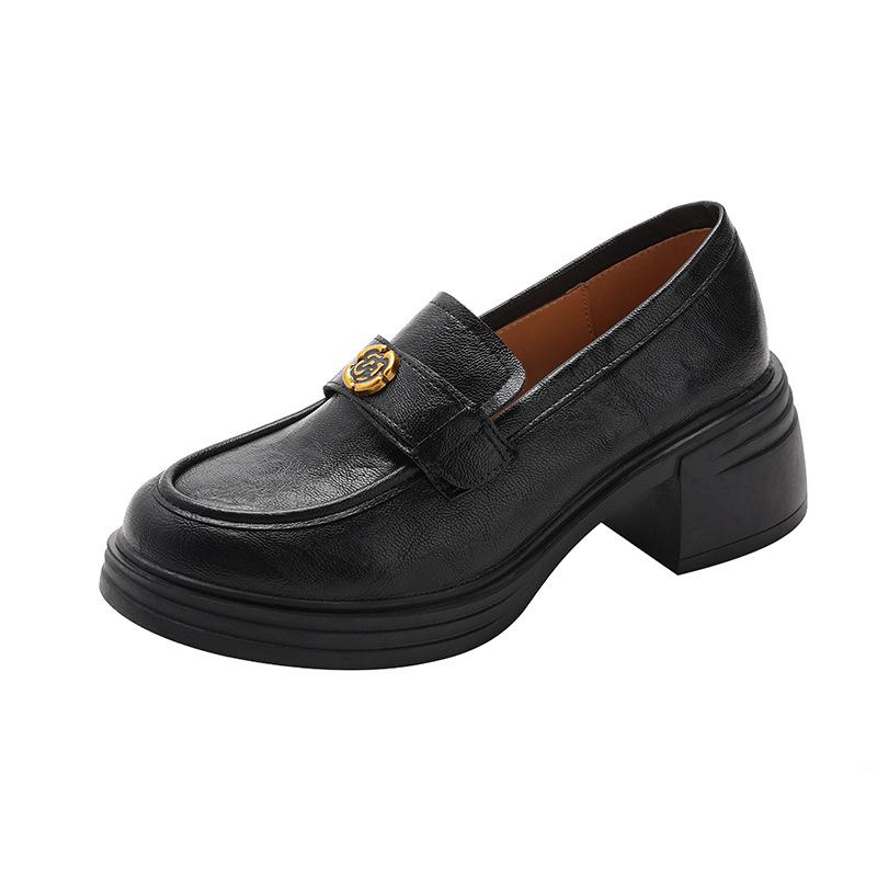 2025 Women's Retro Round Toe Camellia Loafers with Chunky Heel & Sheepskin Finish