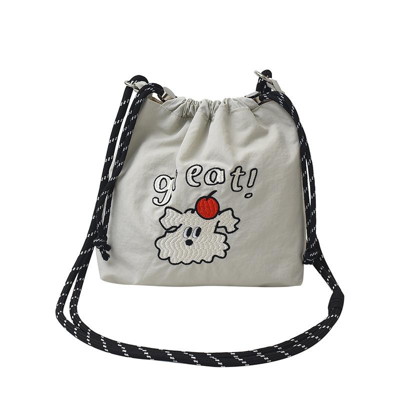 New Fashion Embroidery Portable Nylon Mobile Phone Bag Fashion Versatile Drawstring Bundle Mouth Bag Cute Messenger Bag