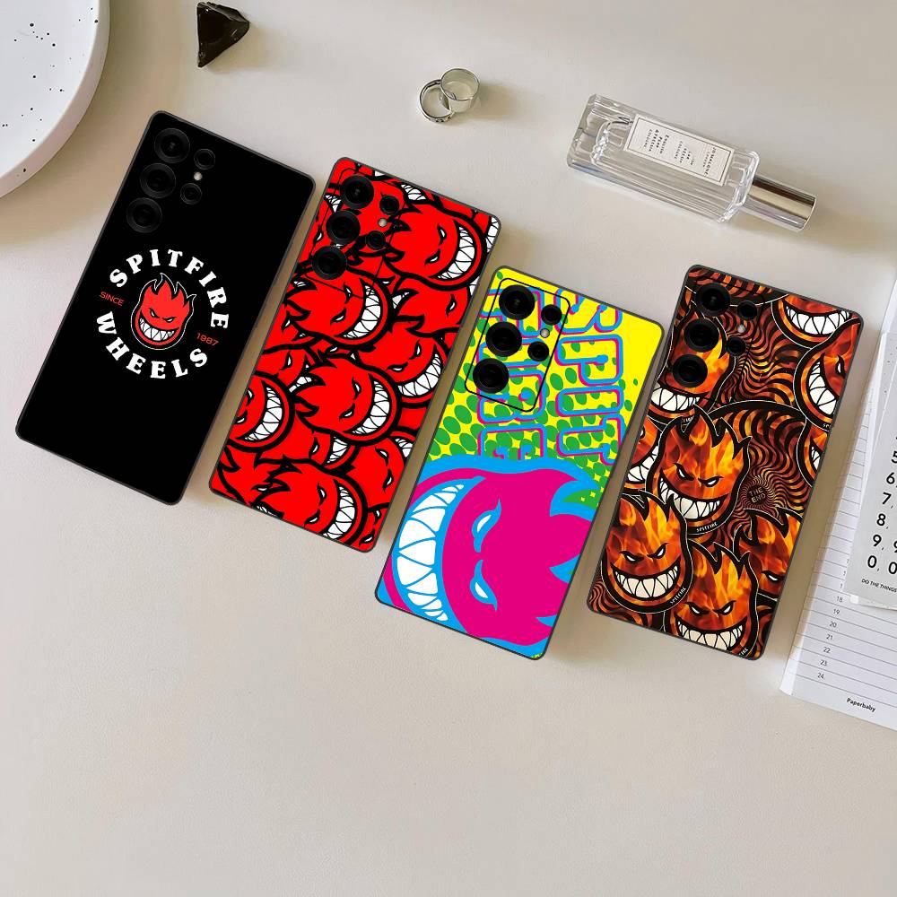 Fashion S-Spitfire Skateboard Phone Case For Samsung S 24 Fe 25 Ultra Plus 20 Lite 21 30 22 23 24 22 Ultra 5G Fundas