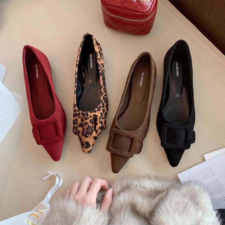 classic niche temperament, pointed head inner height increase, square buckle versatile light mouth leopard print single shoes, women's commuting ol