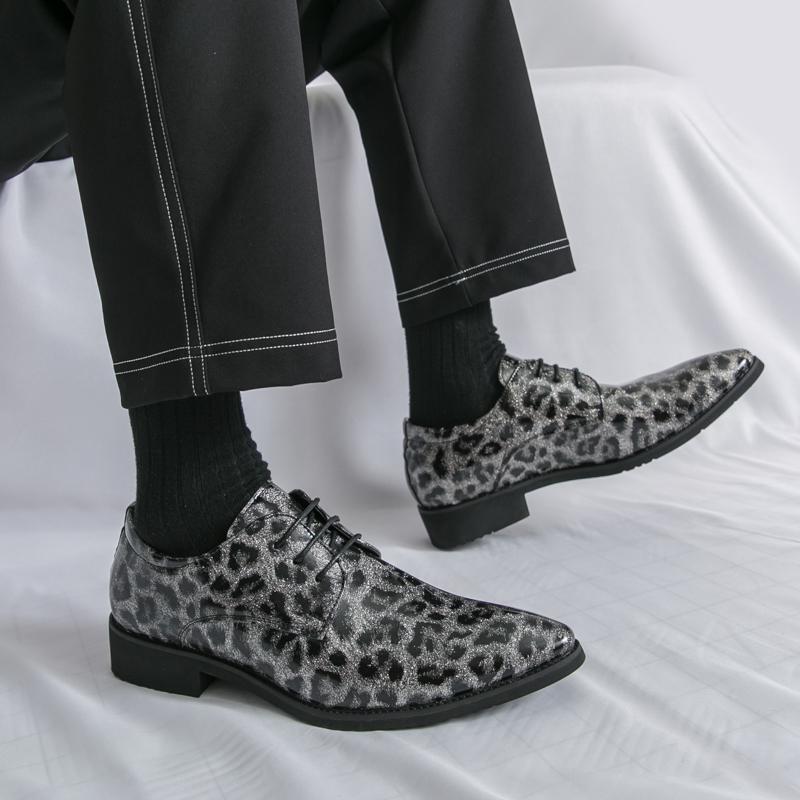 Men Derbys Oxford Leopard Print Personality Nightclub Leather Business Shoes Men's Tuxedo Wedding Dance Shoes Red Green Plus Size