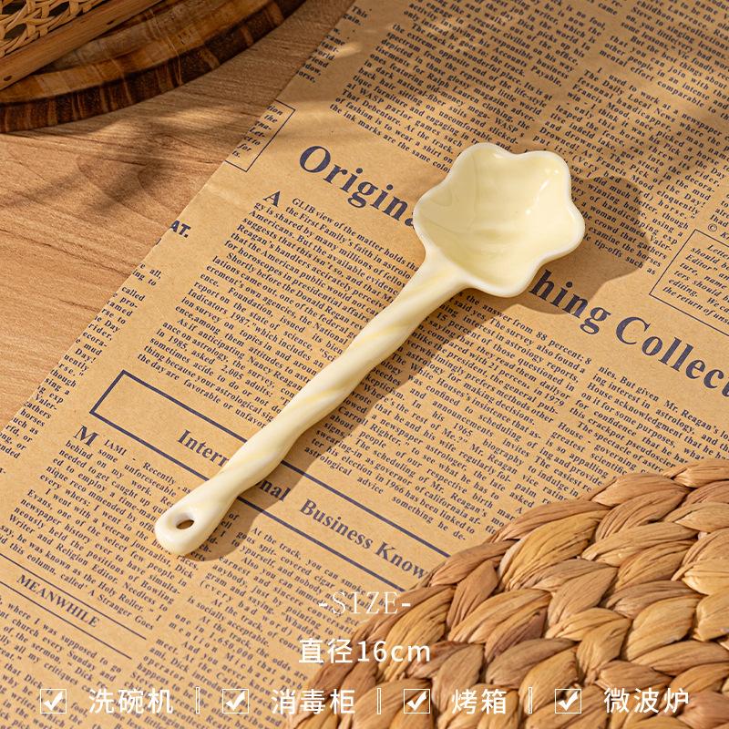 1PC Ceramic Star Shaped Spoon Cute Twisted Long Handled Coffee Stirring Spoon with Cream Design for Kitchen
