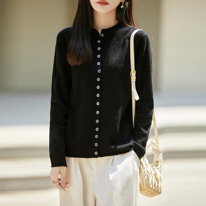 Women's 100% Wool Round Neck Button-Up Cardigan: Autumn/Winter Rolled Hem Knit Sweater