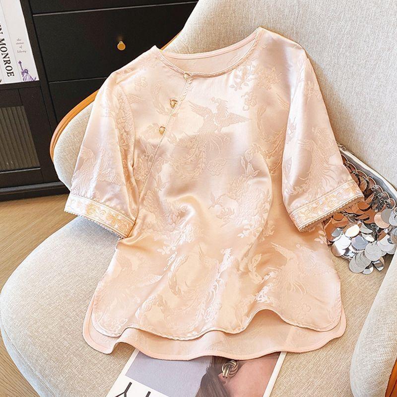 

2025 жаккардовая атласная рубашка с коротким рукавом женская летняя новая модная темпераментная милая розовая блузка XL (112-62.5kg recommended)