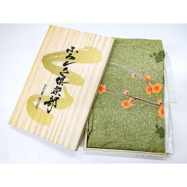 Japanese accessories, Furoshiki, Yuzen kimono series, Asuka chirimen, plum blossoms, in wooden box, 25w01-1015 [Newly tailored Japanese