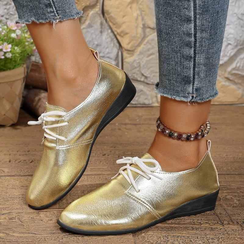 

Кожаные женские кроссовки в британском стиле на плоской подошве, не утомляющие ноги, на толстой подошве, увеличивающие рост, нескользящие, с амортизацией, для отдыха 43 золотой