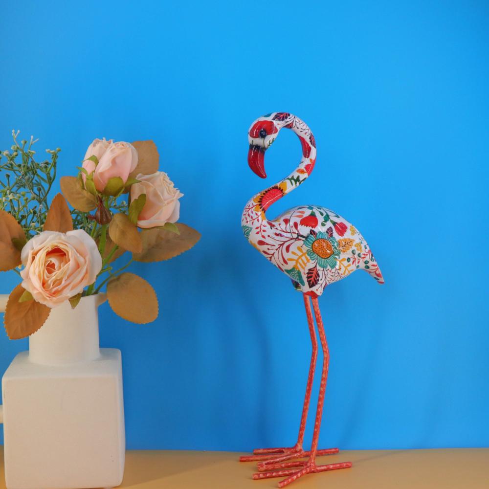 Nordischer Stil Bunte Graffiti Flamingo Figuren Kreative Heimdekoration Ornamente Innen Schreibtischzubehör Tierstatue