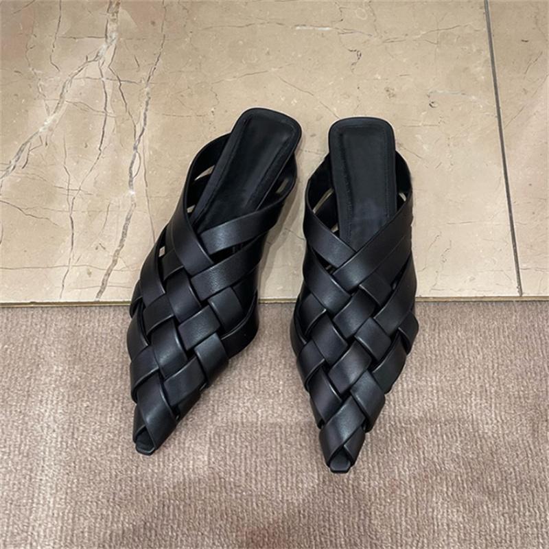 Genuine Leather Flat Slippers For Women 2025 New Summer Casual Beach Shoes Simple Versatile Women's Sandals