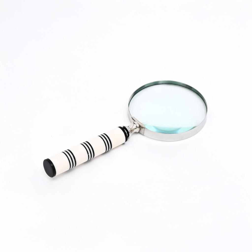 Heritage Cream & Black Decorative Magnifier