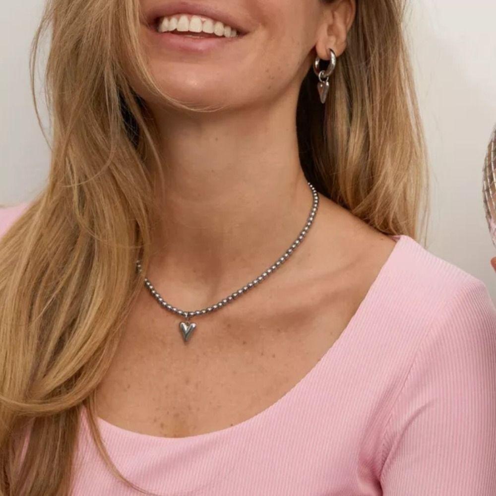 Simple Pendant Necklace Alloy Pearl Necklace Fashion Clavicle Chain