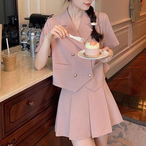 Fashionable Summer 2 Piece Suit for Women Short Sleeved Top and Skirt Set