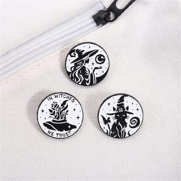 Gothic Halloween Brooch Punk Style Enamel Lapel Pin Witch Black Cats Moon Designs Jewelry Accessories Gift