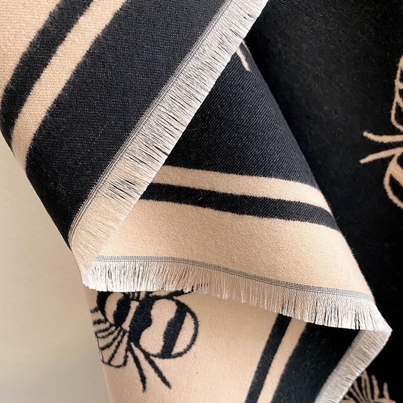 Korean Version Of Bee Fashion Double-Sided Large Square Scarf, Scarf, Women'S Outer Cloak, Thickened Cloak, Windproof And Cold Women