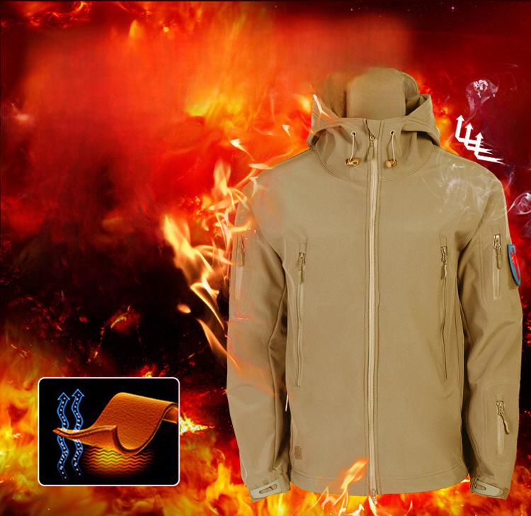 Men's Waterproof Windproof Soft Shell Jacket for Autumn/Winter - Warm, Velvet-Lined for Mountaineering, Skiing, and Cycling.